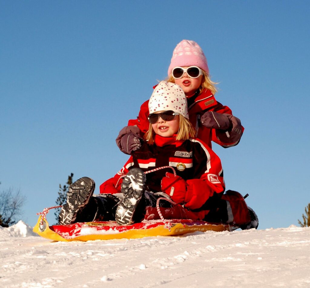 Jak dbać o kondycję dziecka zimą? Sprawdzamy!