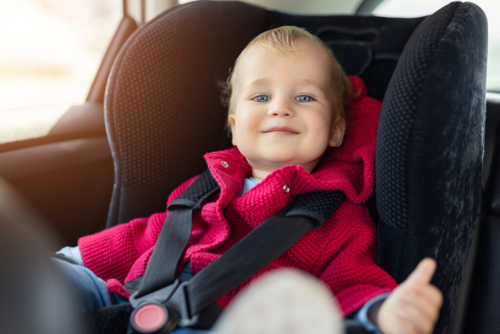 Kiedy zmienić dziecku fotelik samochodowy?